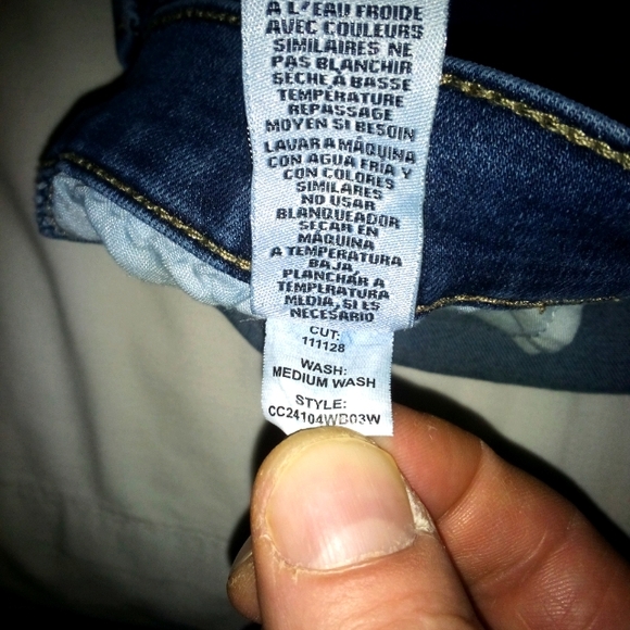 Celebrity Pink factory distressed women's jeans size 7/28 - Picture 7 of 12